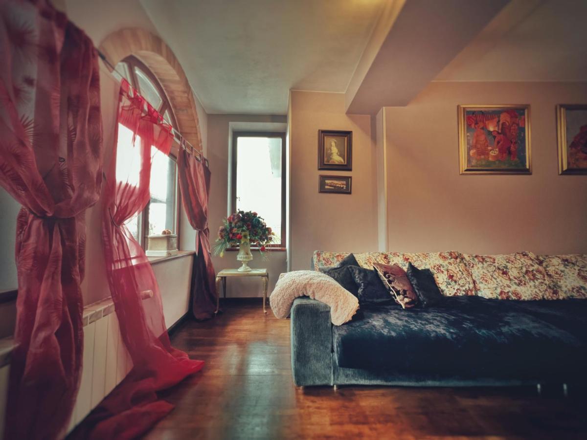 Тhe Bohemian Lodge-Entire House With Sauna فيليكو ترنوفو المظهر الخارجي الصورة