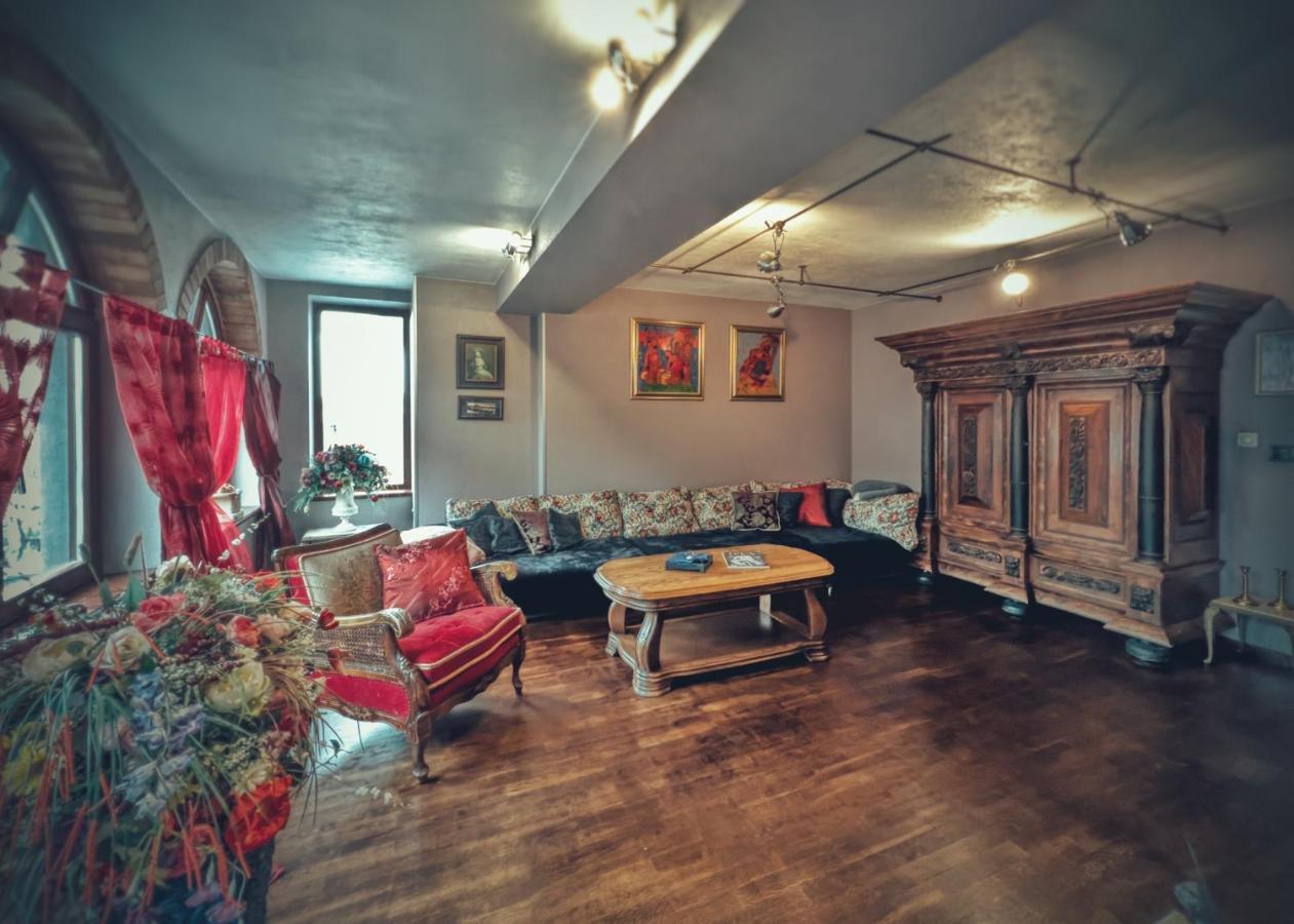 Тhe Bohemian Lodge-Entire House With Sauna فيليكو ترنوفو المظهر الخارجي الصورة